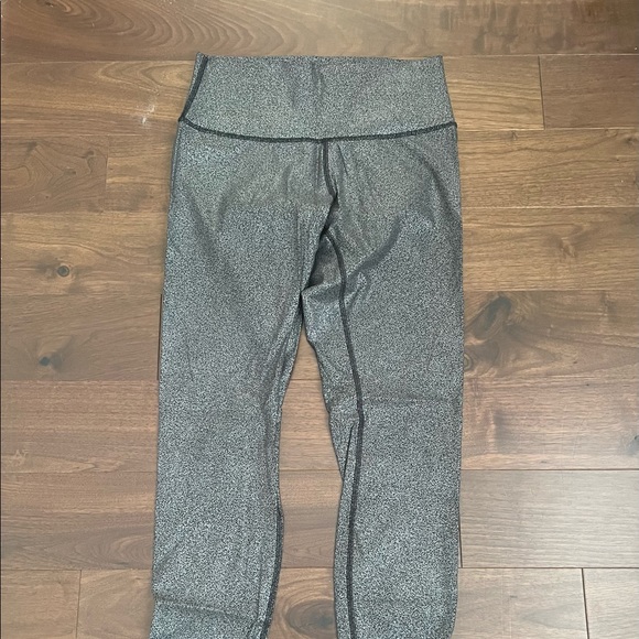 Shiny silver Lululemon 28” leggings - Picture 1 of 3